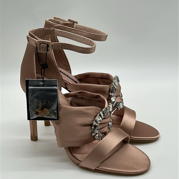 Zara Rose Satin Ankle Strap with Rhinestone Ring Embellishment Sz 37 6.5 US NWT - Picture 1 of 13